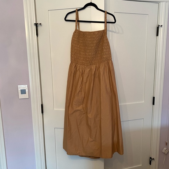 Old Navy Fit & Flare Sleeveless Cotton-Poplin Smocked-Bodice Midi Dress - Picture 5 of 6